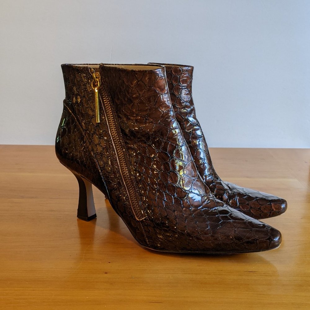 Beautiful Louise et Cie Brown Crocodile Heeled Side Zip Ankle Booties, Sz10